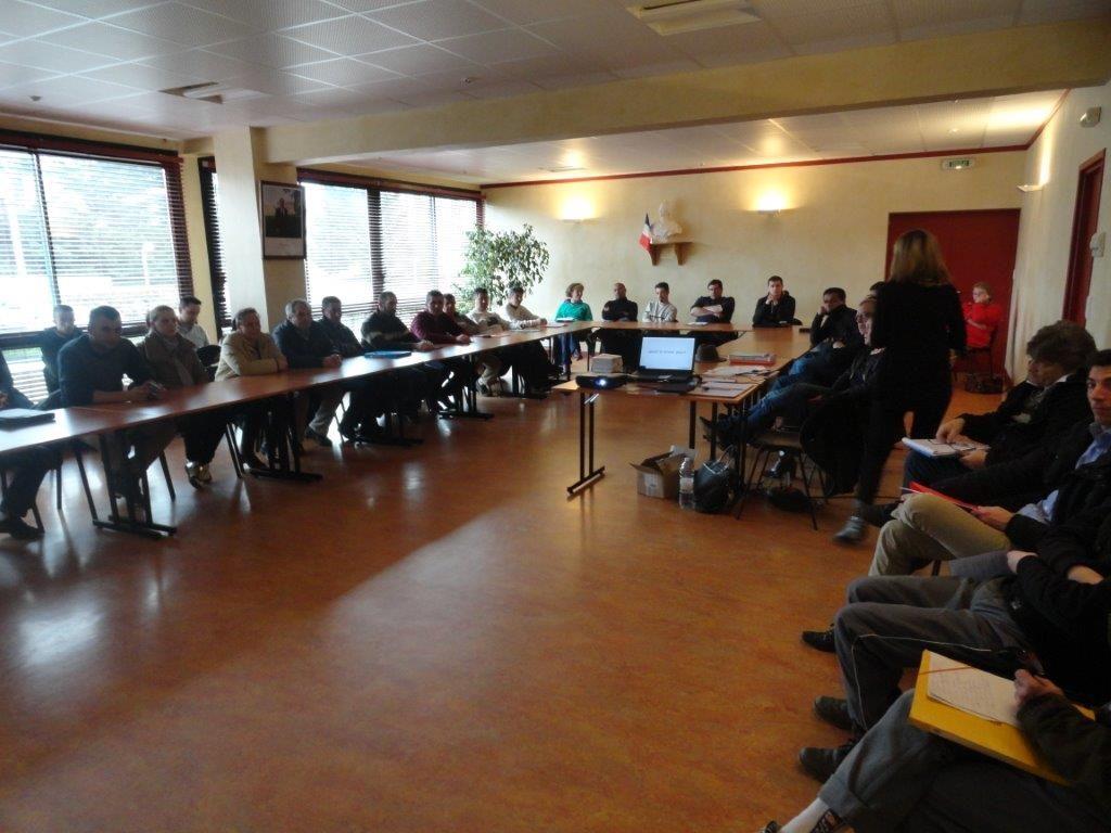 La réunion a rassemblé un grand nombre de participants